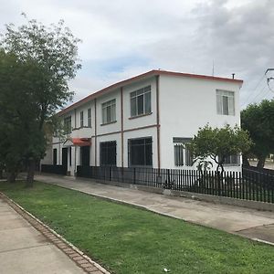 Antigua Casa De La Alameda